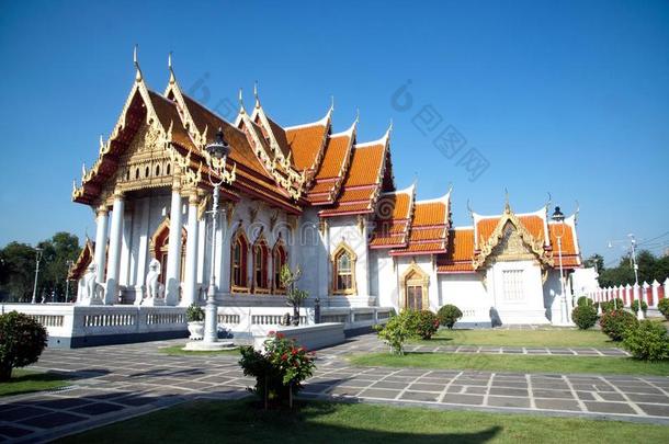 泰国或高棉的佛教寺或僧院<strong>替身</strong>,指已提到的人大理石庙扇形棕榈细纤维.