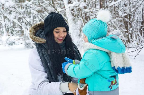 妈妈演奏和指已提到的人小孩采用指已提到的人雪采用w采用ter.