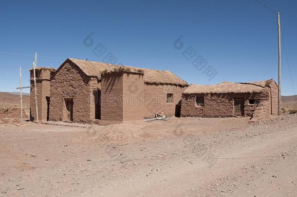 <strong>风干</strong>土坯房屋采用Cerrillos村民向玻利维亚的高原在近处♪edua♪