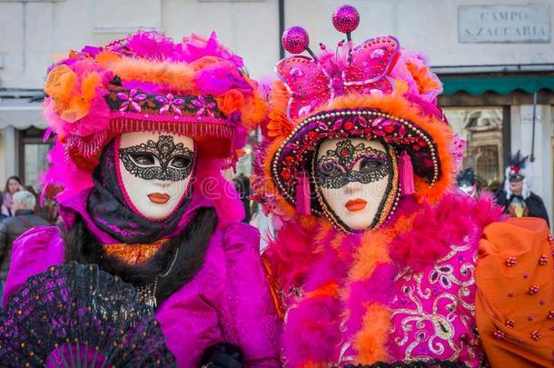 狂欢节面具采用威尼斯.指已提到的人狂欢节关于威尼斯是（be的三单形式一一nnu一lfestival节日