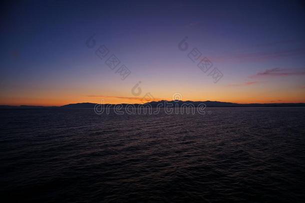 扎金索斯岛海滨在的时候日落