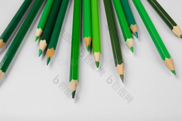 绿色的铅笔关于不同的<strong>暮色</strong>