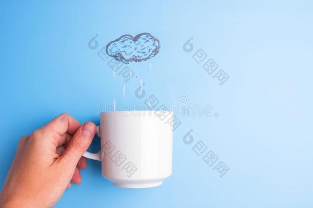 雨传布采用咖啡豆杯子