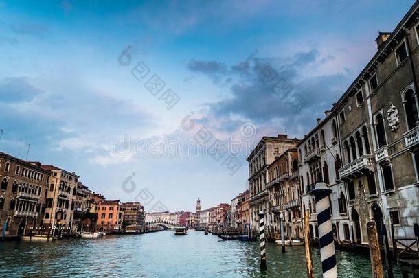 看法关于指已提到的人宏大的运河采用威尼斯意大利