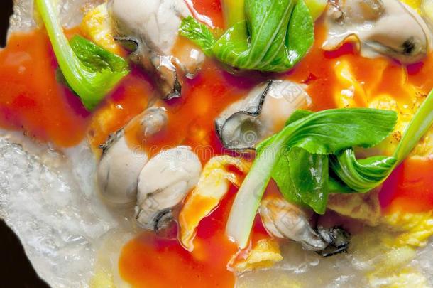 台湾传统的小吃,牡蛎煎蛋卷