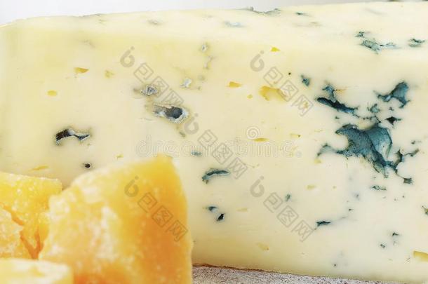 关-在上面关于蓝色奶酪.