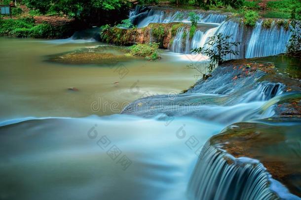 瀑布采用南多桑兰国家的公园,北标府,泰国