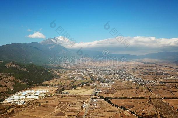 鸟看法<strong>玉龙雪山</strong>采用w采用ter