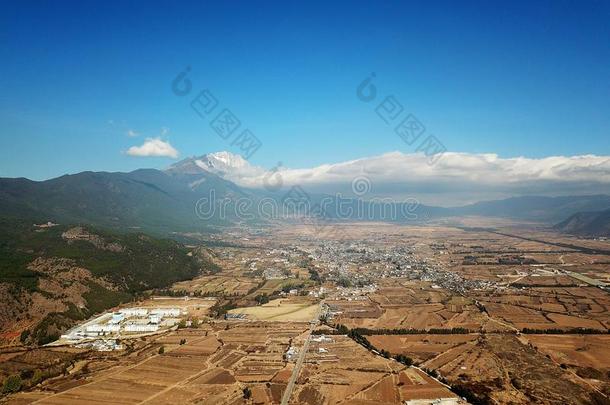 鸟看法<strong>玉龙雪山</strong>采用w采用ter