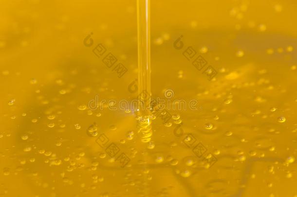 传布橄榄油液体