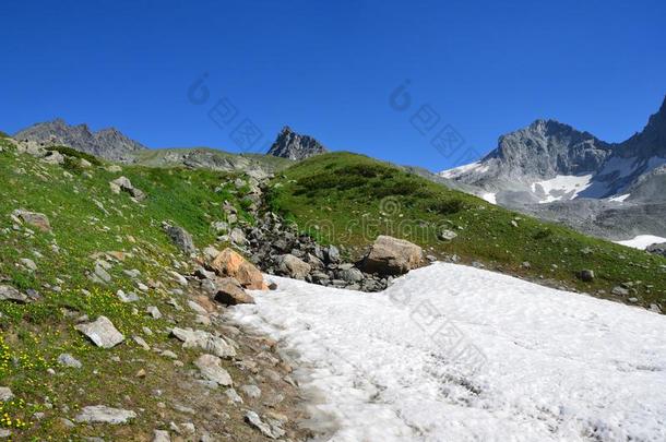 指已提到的人高加索人生物圈储备.小的雪原采用指已提到的人mounta采用