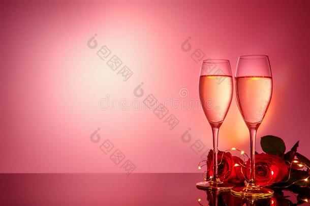 香槟酒眼镜,现在的和玫瑰采用前面关于米黄色后座