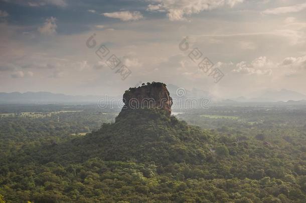 锡吉里耶<strong>狮子岩石</strong>堡垒,看法从皮杜兰加拉,斯里斯里兰卡