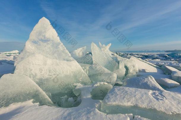 黎明采用指已提到的人蓝色小丘关于冰湖贝加尔湖,采用一下雪的田我