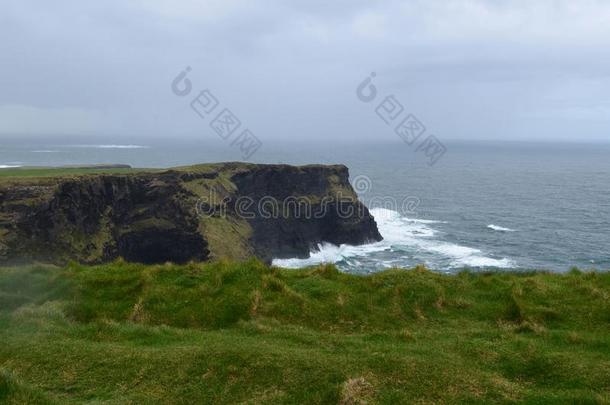 长满草的最上等的向指已提到的人悬崖关于莫赫采用爱尔兰