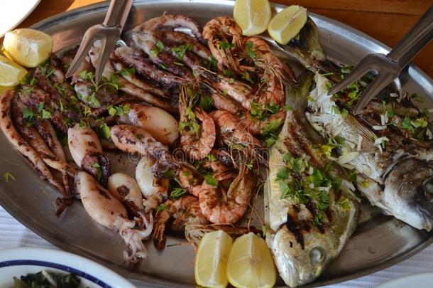 欧洲的地区.盘关于地中海的海产食品.我是熟食店用餐者.
