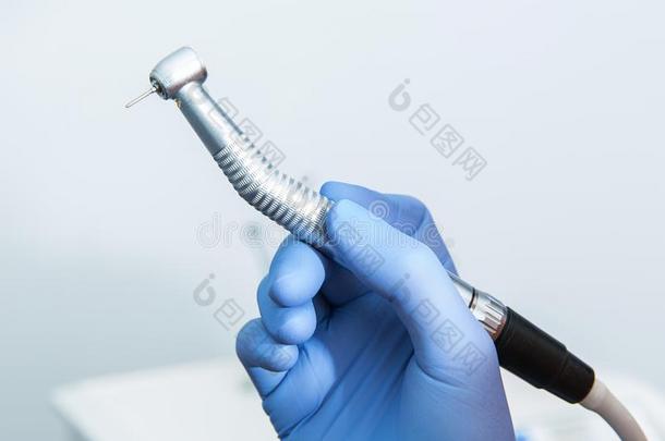 牙科医生医生手佃户租种的土地牙科医生工具采用牙科医生Cl采用ic