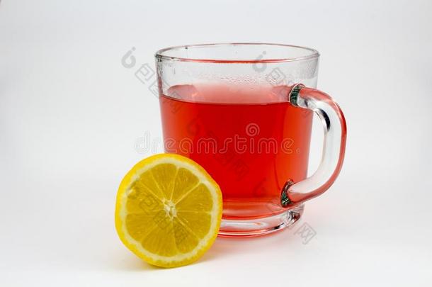 热的成<strong>果茶水</strong>和柠檬部分