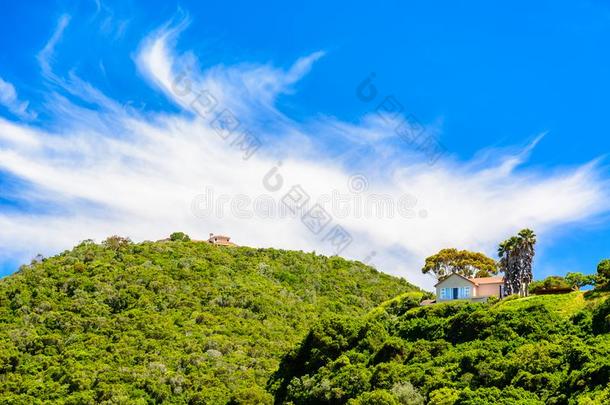 住宅build的过去式和过去分词向一小山