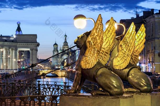 狮身鹫首<strong>的怪兽</strong>向指已提到<strong>的</strong>人银行桥,SaoTomePrincipe圣多美和普林西比彼得斯堡,俄罗斯帝国