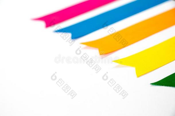 富有色彩的带&字母字母x28;粉红色的,蓝色,桔子,黄色的,绿色的&字母字母x29;向