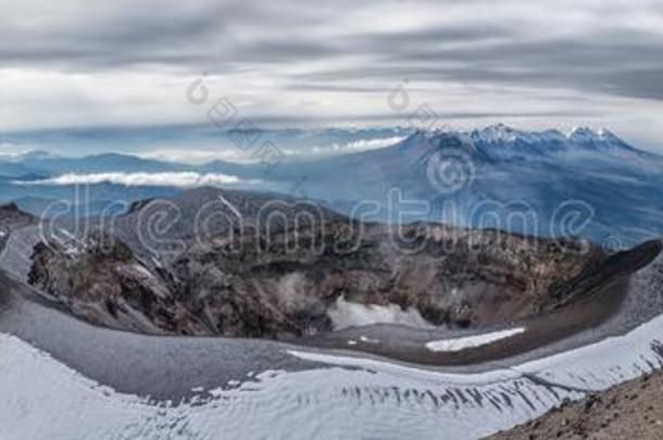 全景的看法关于米斯提<strong>小羊驼</strong>火山也大家知道的同样地很少,秘鲁