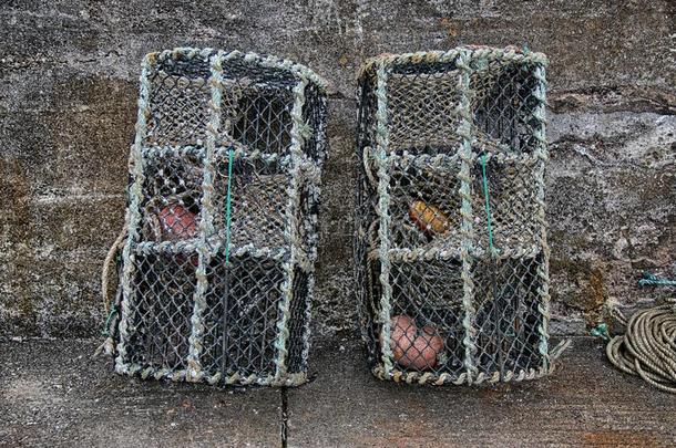 两个龙虾lobsterpots诱捕龙虾的笼