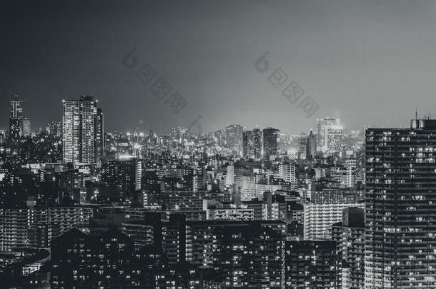 夜生活采用城市,城市scape办公室背景