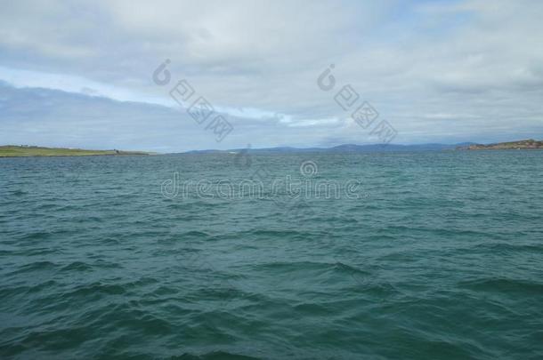 绿松石蓝色海水在指已提到的<strong>人声</strong>音关于艾奥娜,苏格兰