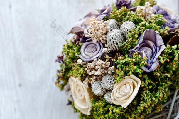 婚礼背景装饰和美丽的花束