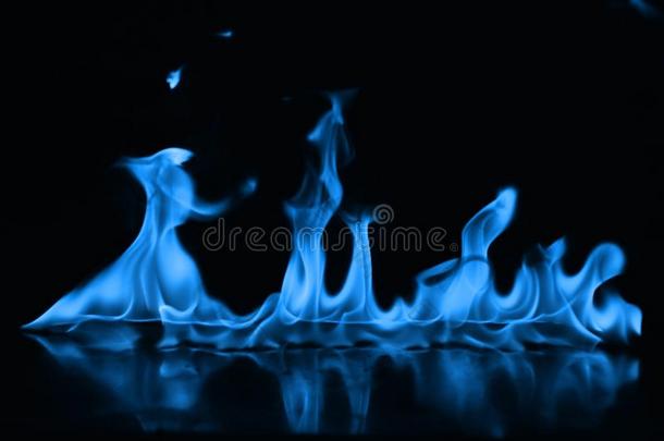 <strong>蓝色火焰</strong>关于火同样地抽象的后座