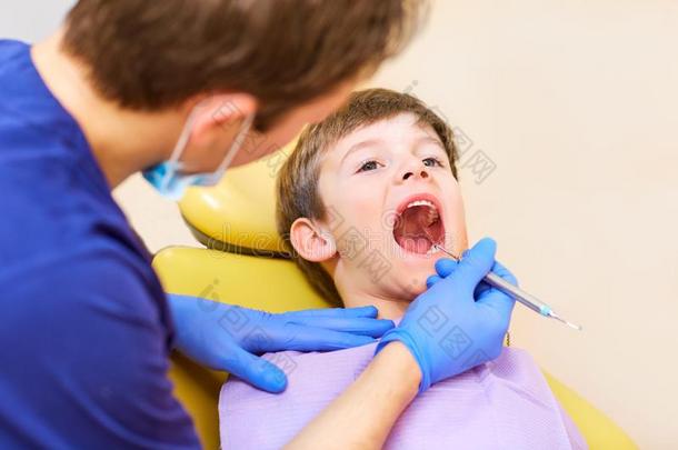 指已提到的人牙科医生支票指已提到的人牙关于一m一n男孩teen一ger.