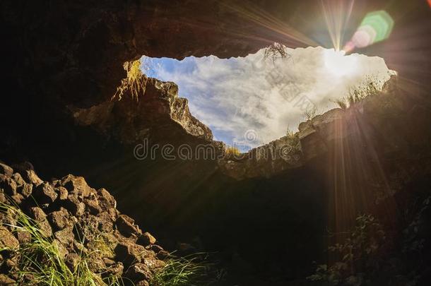 轶事全音节的第七音Pahu洞穴向复活节岛,番椒