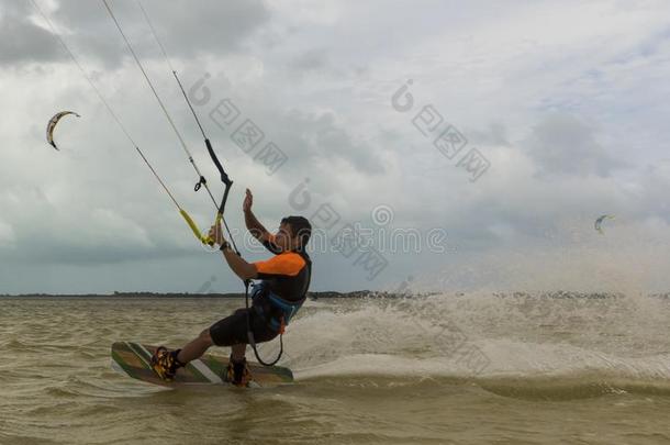 冒险活动运动风筝海浪自由式