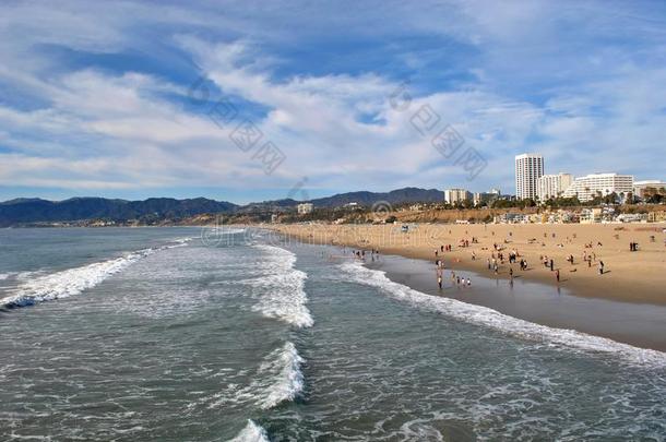 海滩采用SociedeAnonimaNacionaldeTransportsAereos国家航空运输公司机尾警戒雷达,美国加州