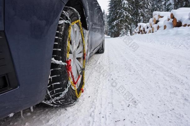 雪链向冬路