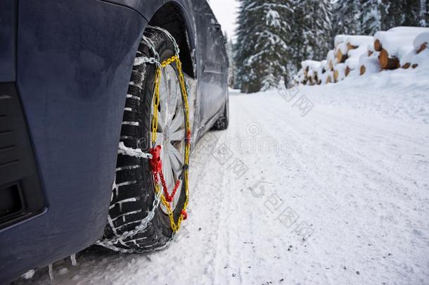 雪链向冬路