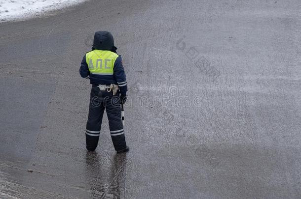 交通警察向职责在冬