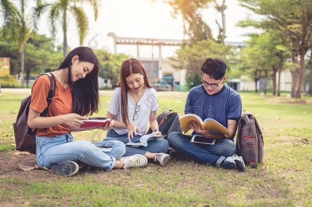 组关于亚洲人大学学生阅读书和<strong>当家</strong>庭教师l::定位条件：