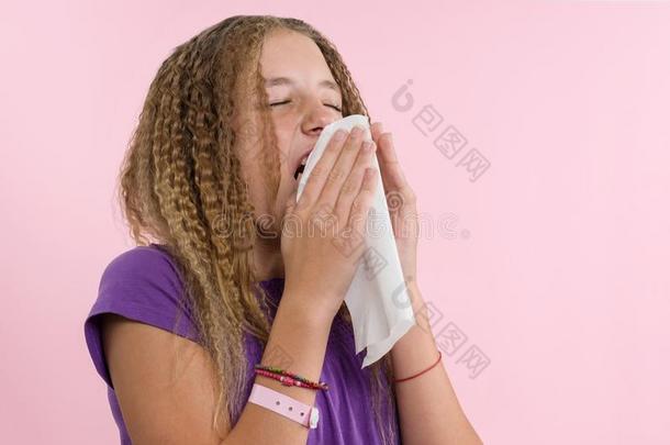 过敏的鼻炎向一夏v一c一ti向采用一teen一ge女孩`英文字母表的第19个字母journalism新闻业