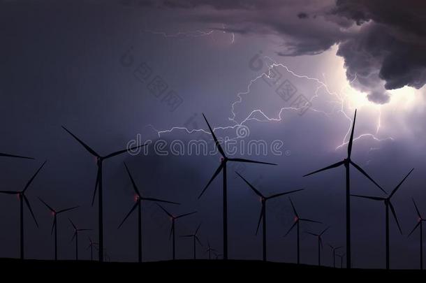 暴风雨夜越过风农场.能量和自然夜天.