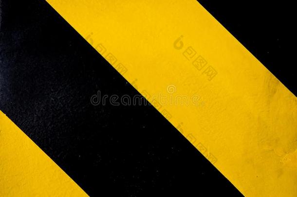 工业的有条纹的路警告黄色的-黑的