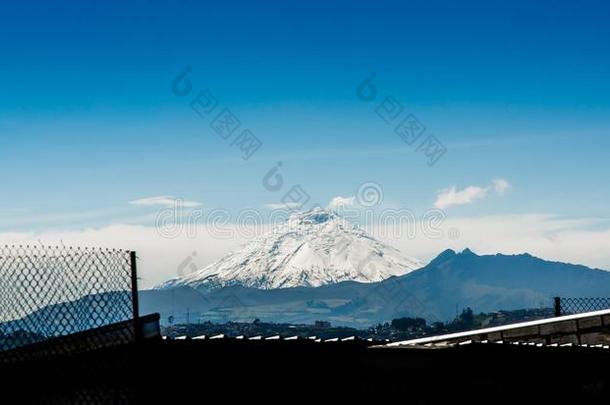 美丽的风景关于科多帕希火山火山采用指已提到的人好洛丛牌照相机大量的