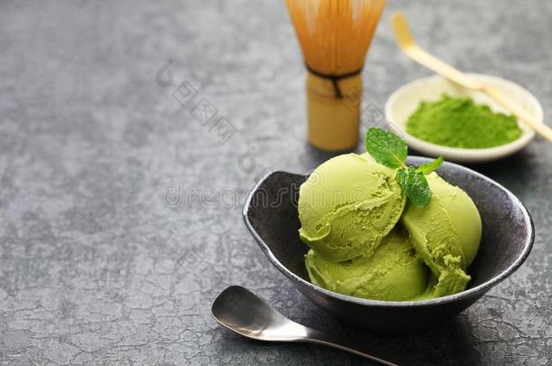 自家制的日本<strong>抹茶</strong>绿色的茶水冰乳霜