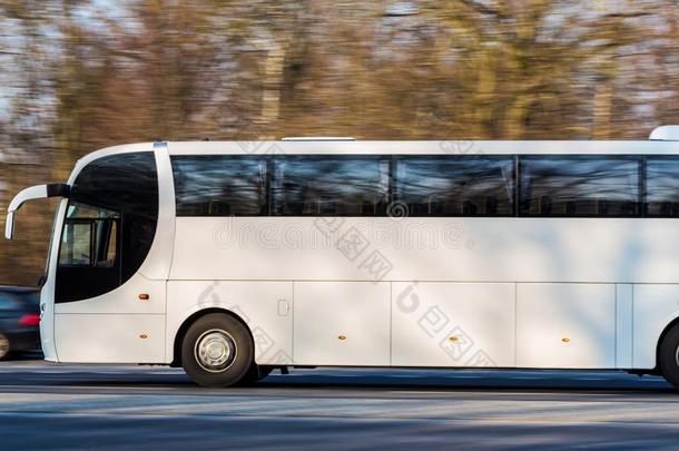 乘客公共汽车<strong>超速</strong>行驶