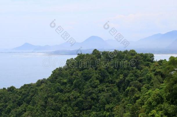 印尼:看法关于海和山采用acetonehydrazone丙酮腙