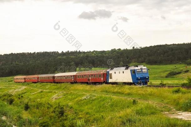 铁路风景从罗马尼亚.