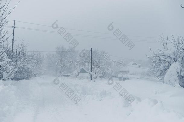 冬下雪采用指已提到的人村民.下雪的折叠