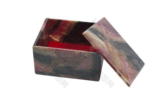 小的石头首饰盒关于蔷薇辉石和一敞开的盖子隔离的