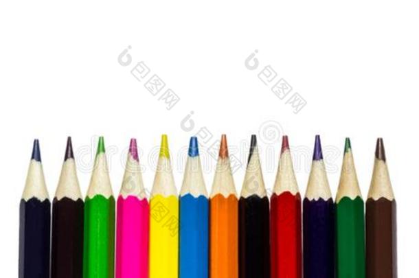 线条关于有色的铅笔向白色的背景